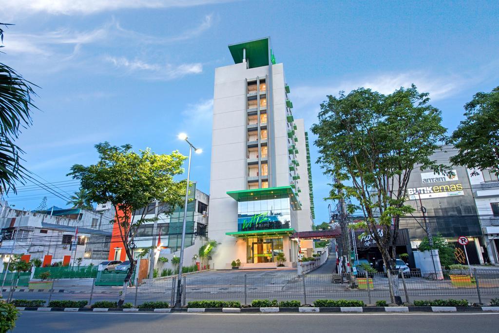 Whiz Prime Hotel Balikpapan Balikpapan  Exterior photo